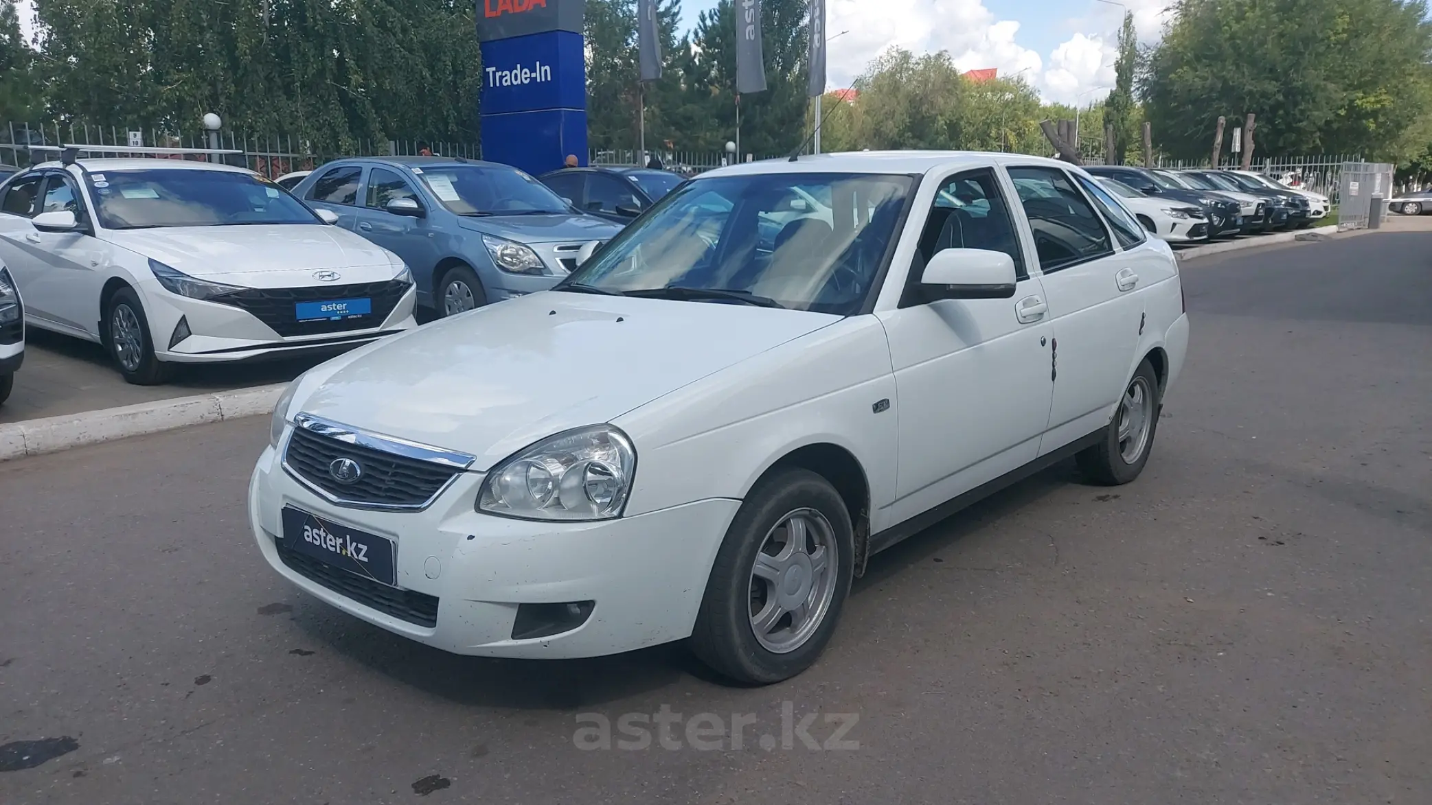 LADA (ВАЗ) Priora 2012