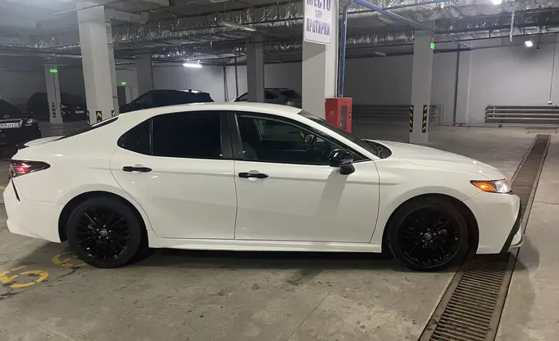 Toyota Camry 2021 года за 17 500 000 тг. в Акмолинская область
