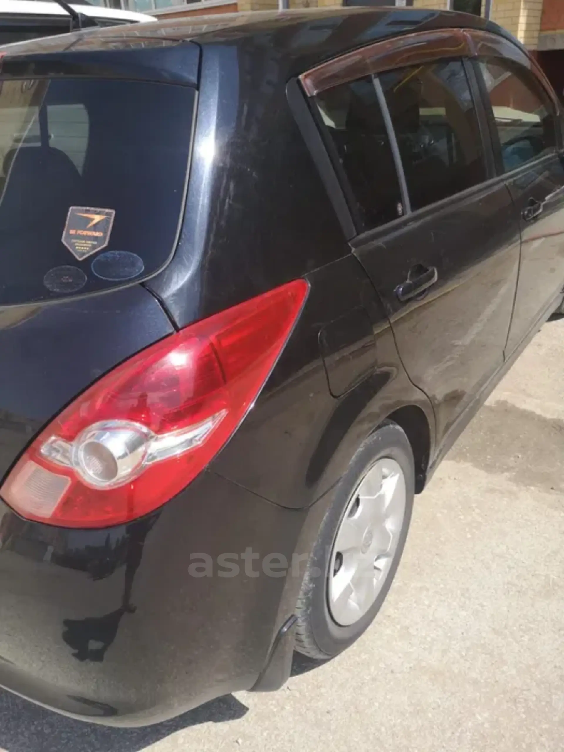 Nissan Tiida 2008