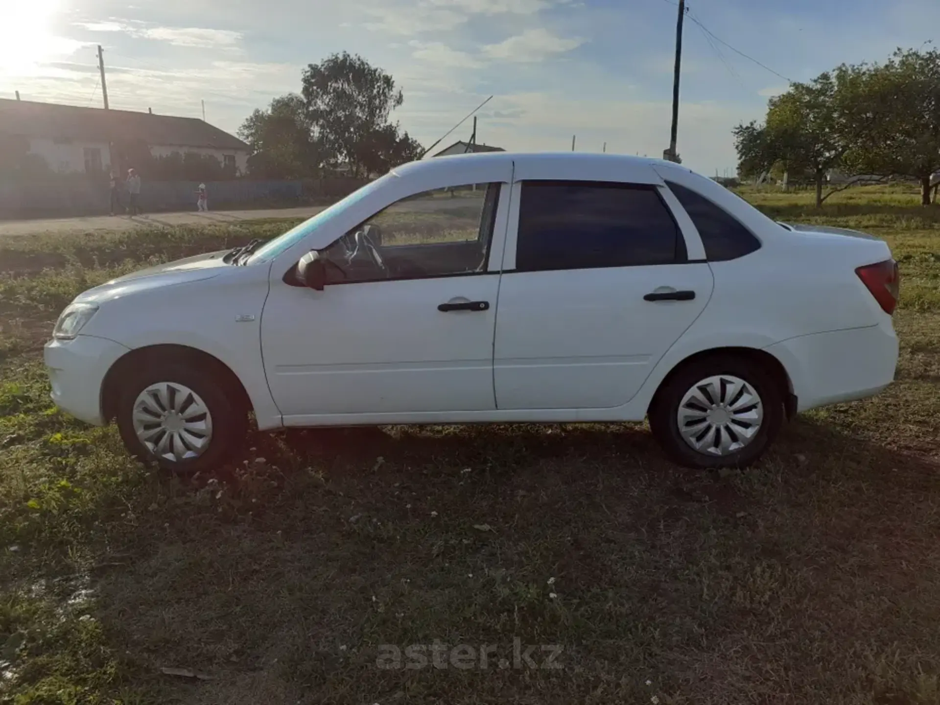 LADA (ВАЗ) Granta 2013