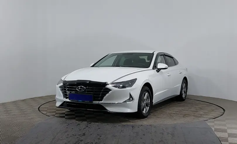 Hyundai Sonata 2020 года за 10 990 000 тг. в Астана