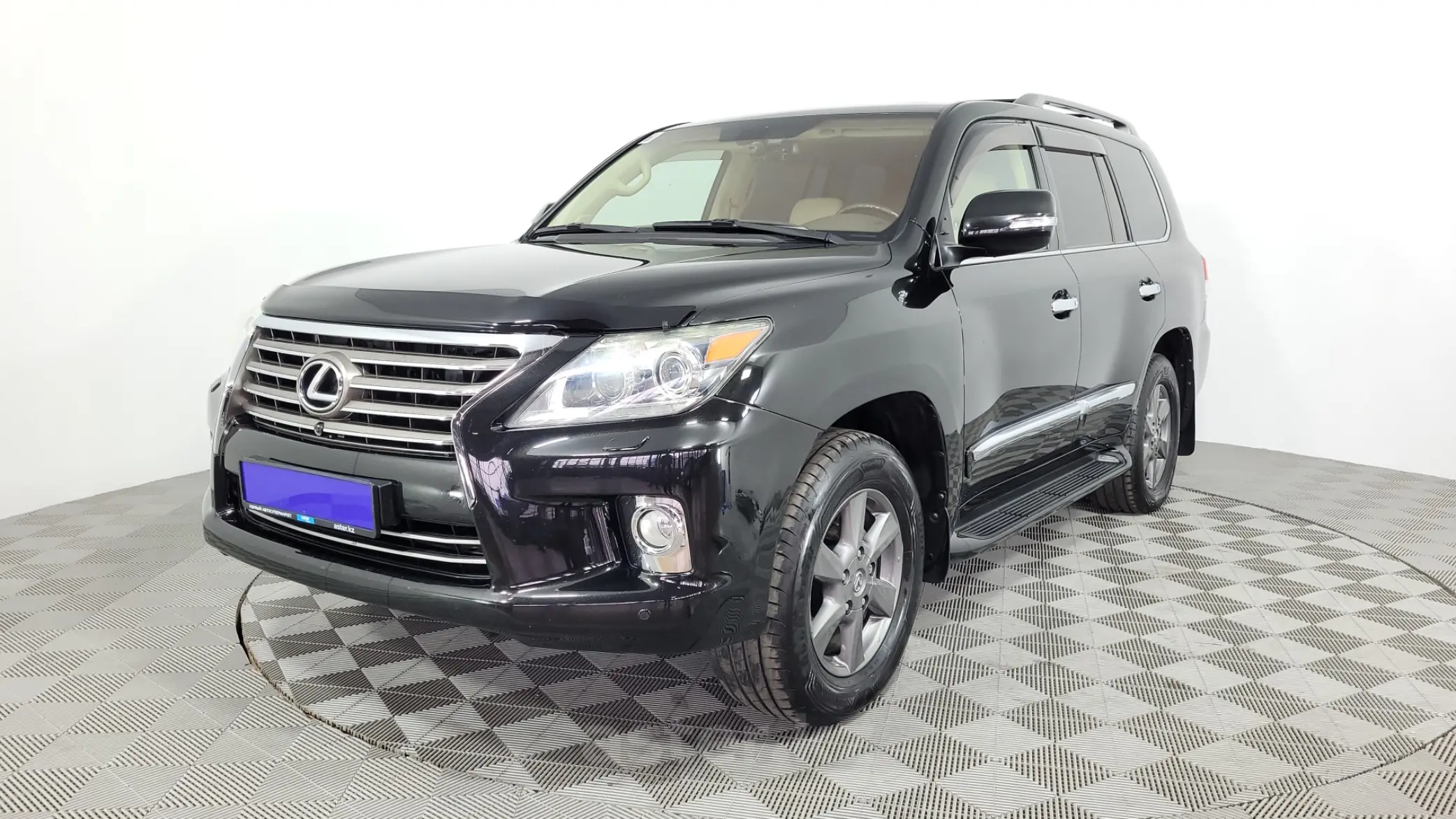 Lexus LX 2012