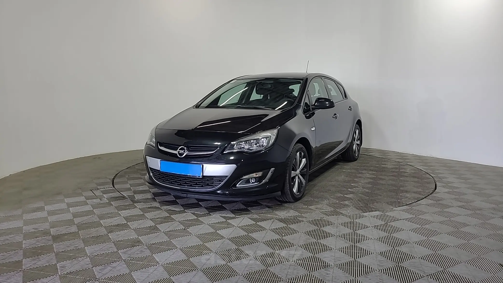 Opel Astra 2012