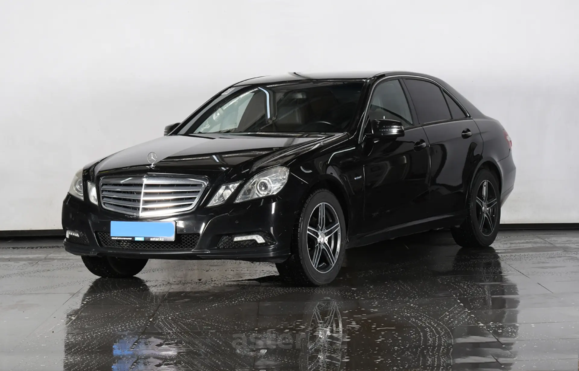 Mercedes-Benz E-Класс 2010