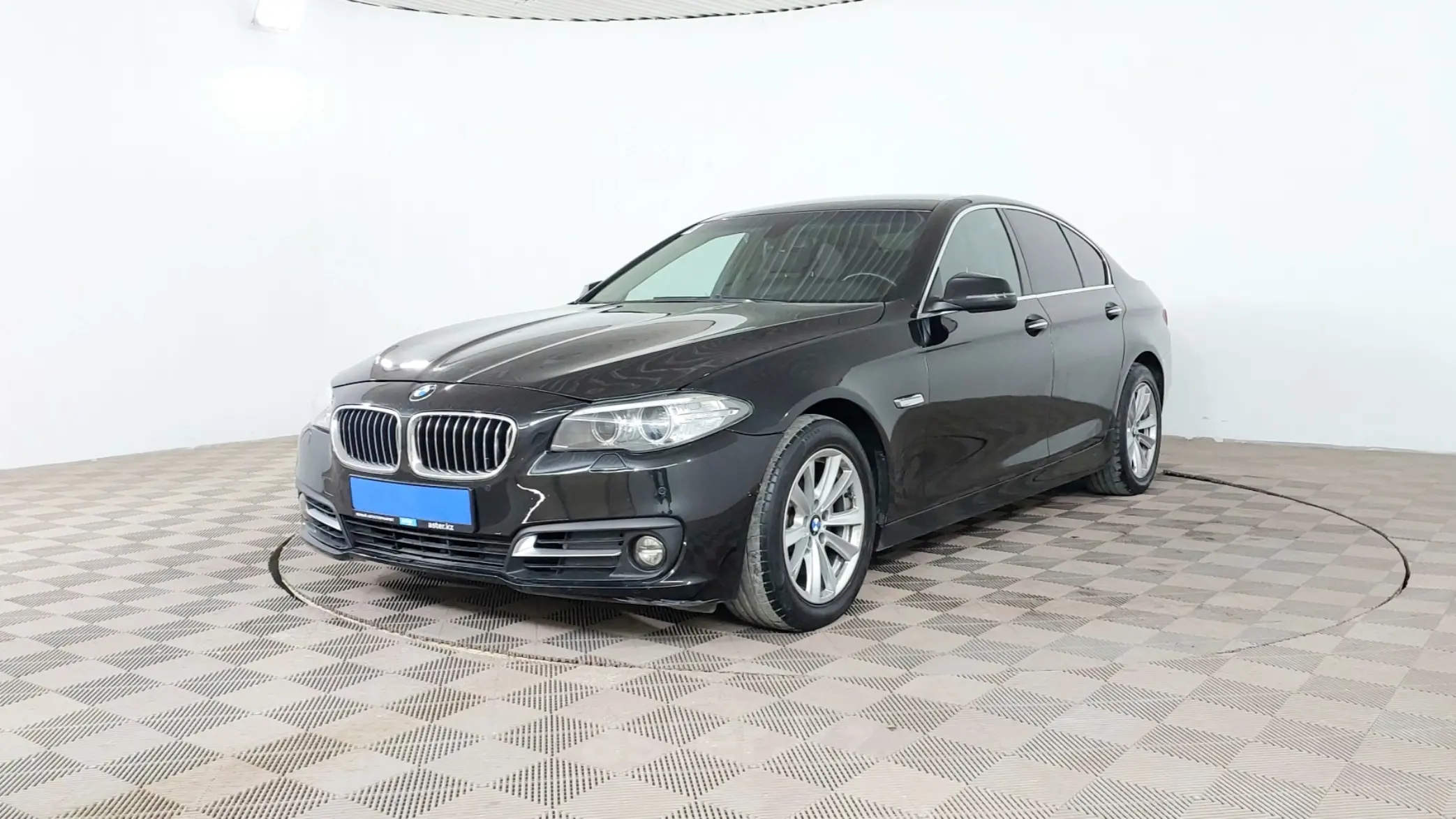 BMW 5 серии 2013