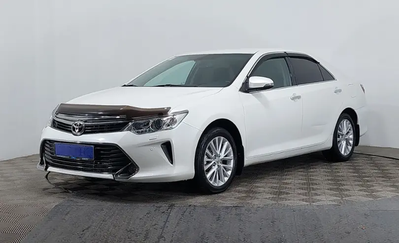 Toyota Camry 2015 года за 12 500 000 тг. в Астана