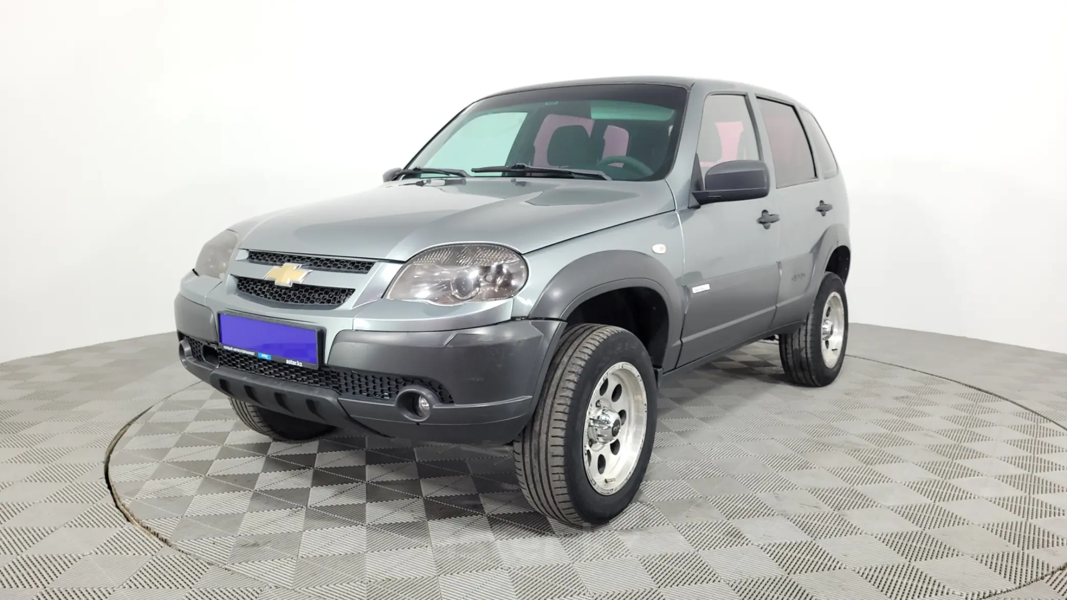 Chevrolet Niva 2012