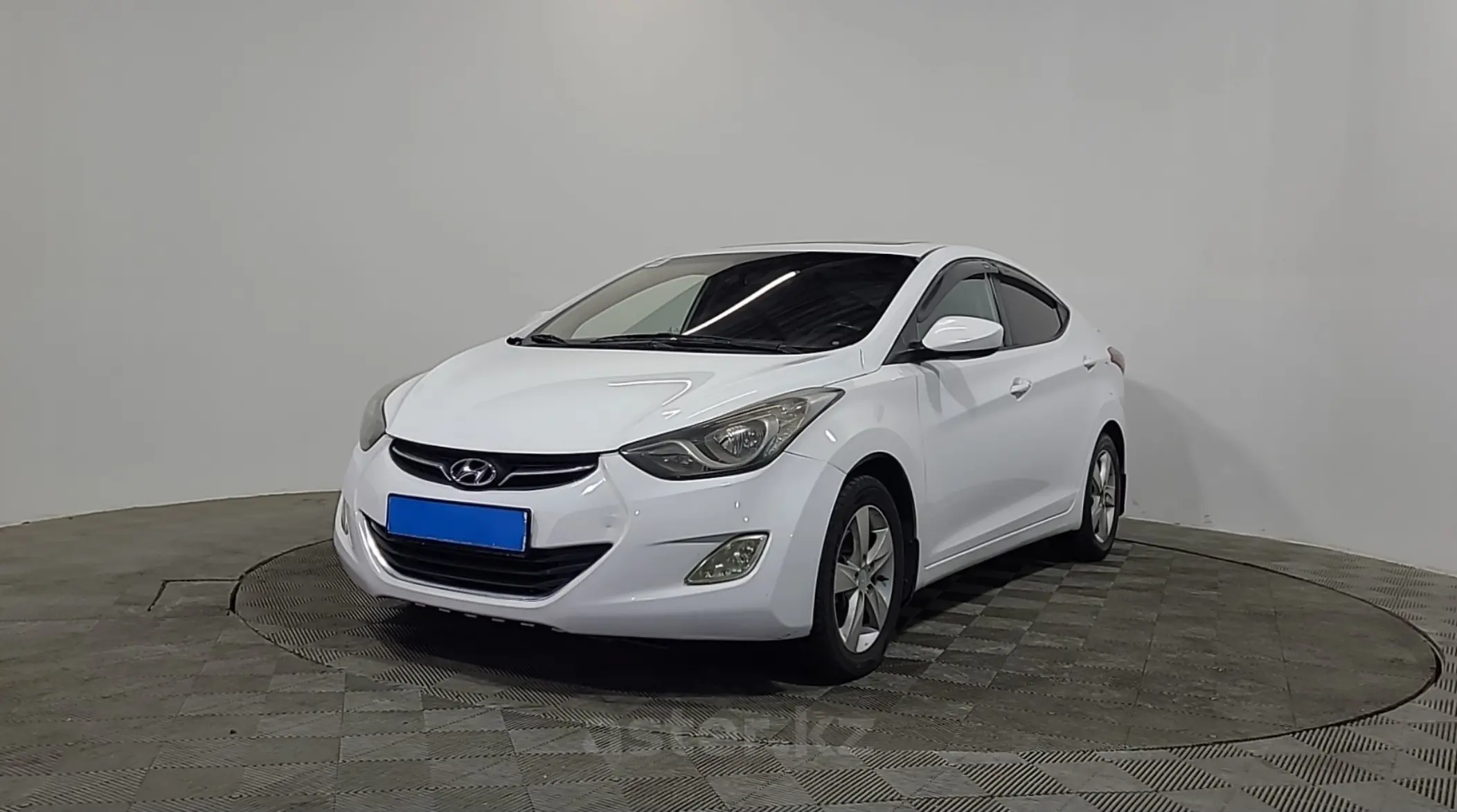 Hyundai Elantra 2013