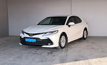 Toyota Camry 2021 года за 17 685 000 тг. в Шымкент