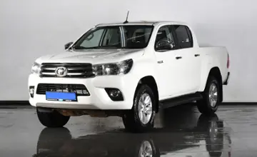 Toyota Hilux 2018 года за 14 737 000 тг. в Астана