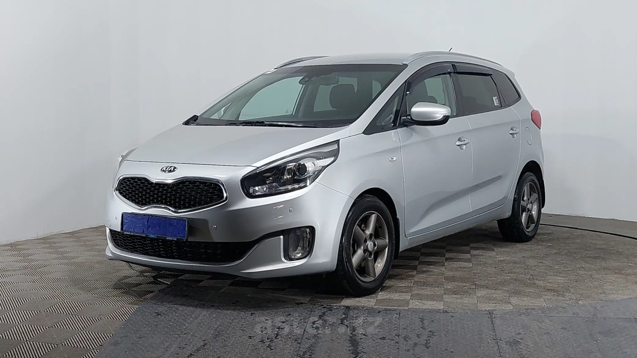 Kia Carens 2013