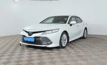 Toyota Camry 2018 года за 15 790 000 тг. в Шымкент
