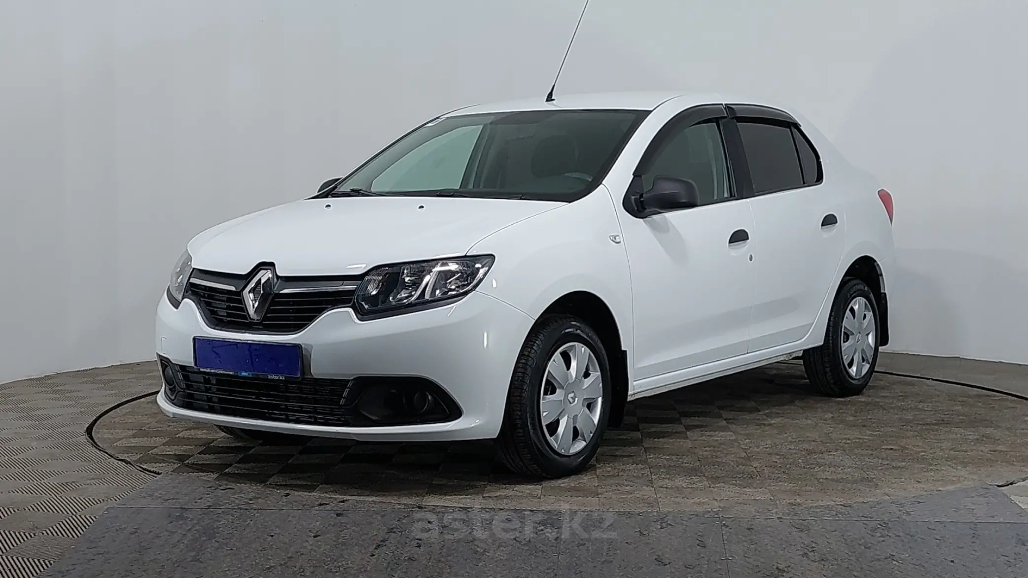 Renault Logan 2018