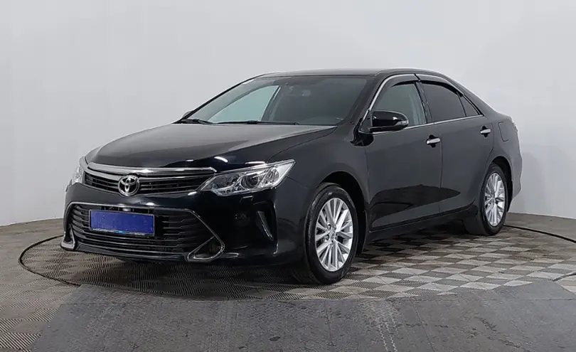 Toyota Camry 2015 года за 12 690 000 тг. в Астана