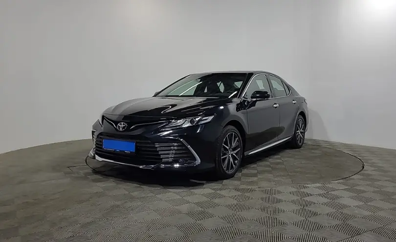 Toyota Camry 2023 года за 17 999 000 тг. в Алматы