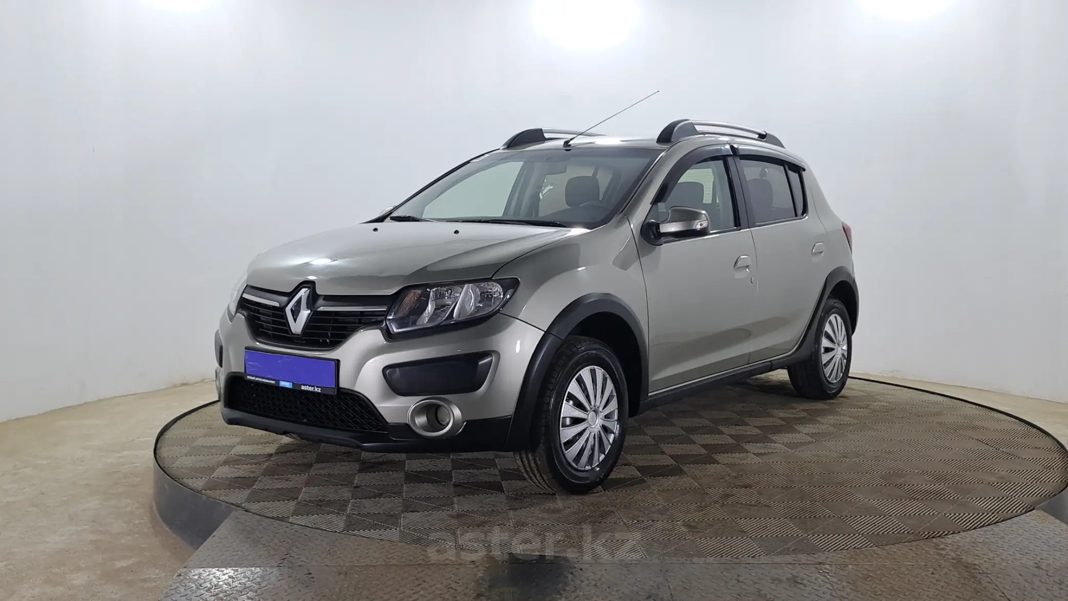 Renault Sandero 2015