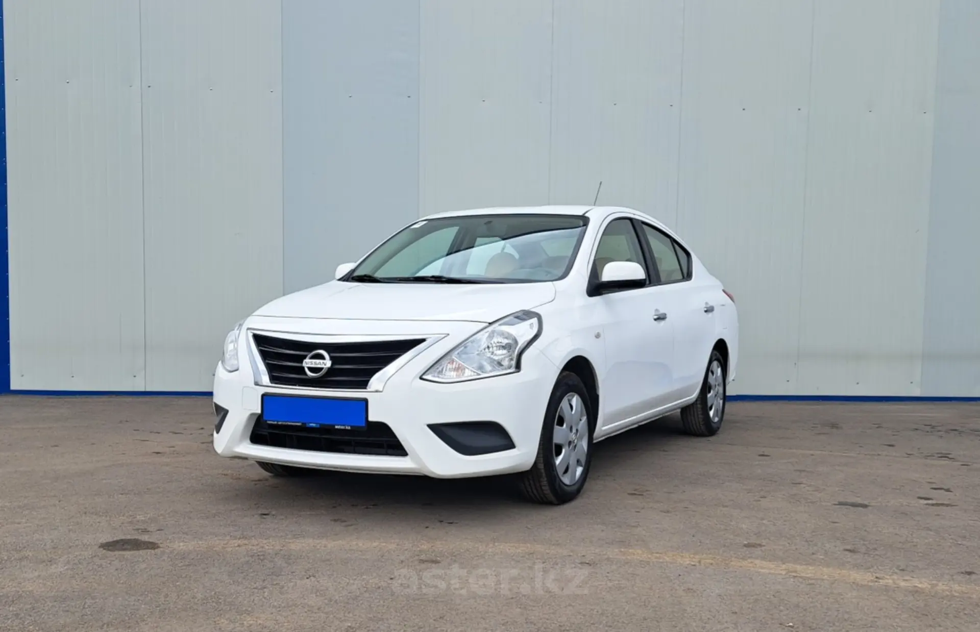 Nissan Sunny 2021