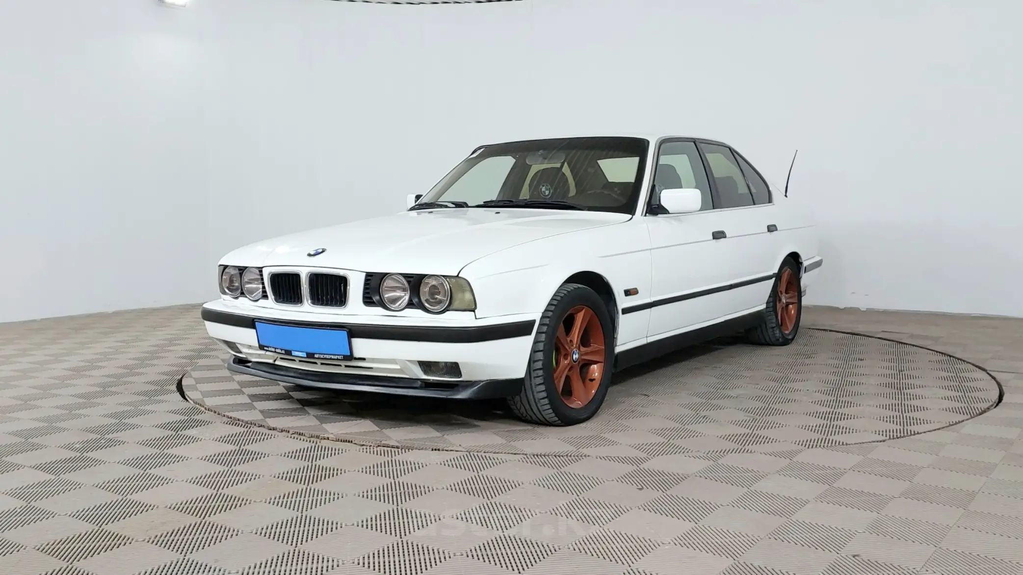 BMW 5 серии 1992