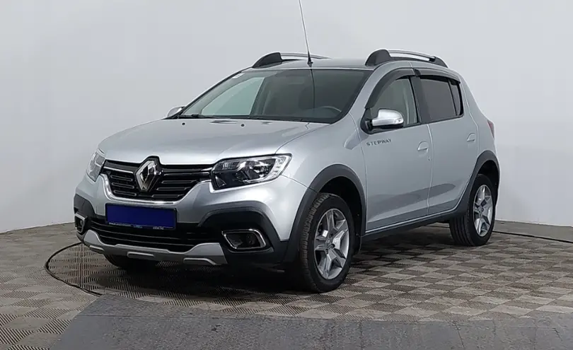 Renault Sandero 2022 года за 7 810 000 тг. в Астана