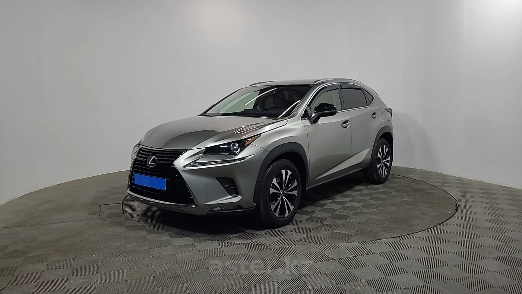 Lexus NX 2019