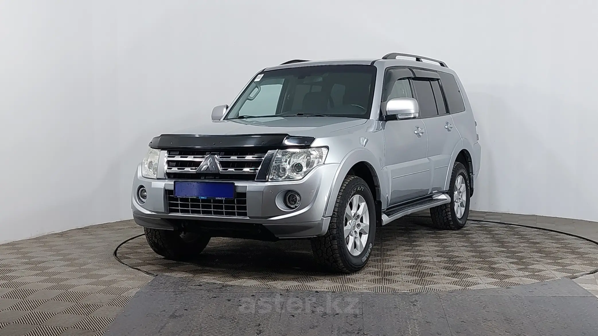 Mitsubishi Pajero 2011