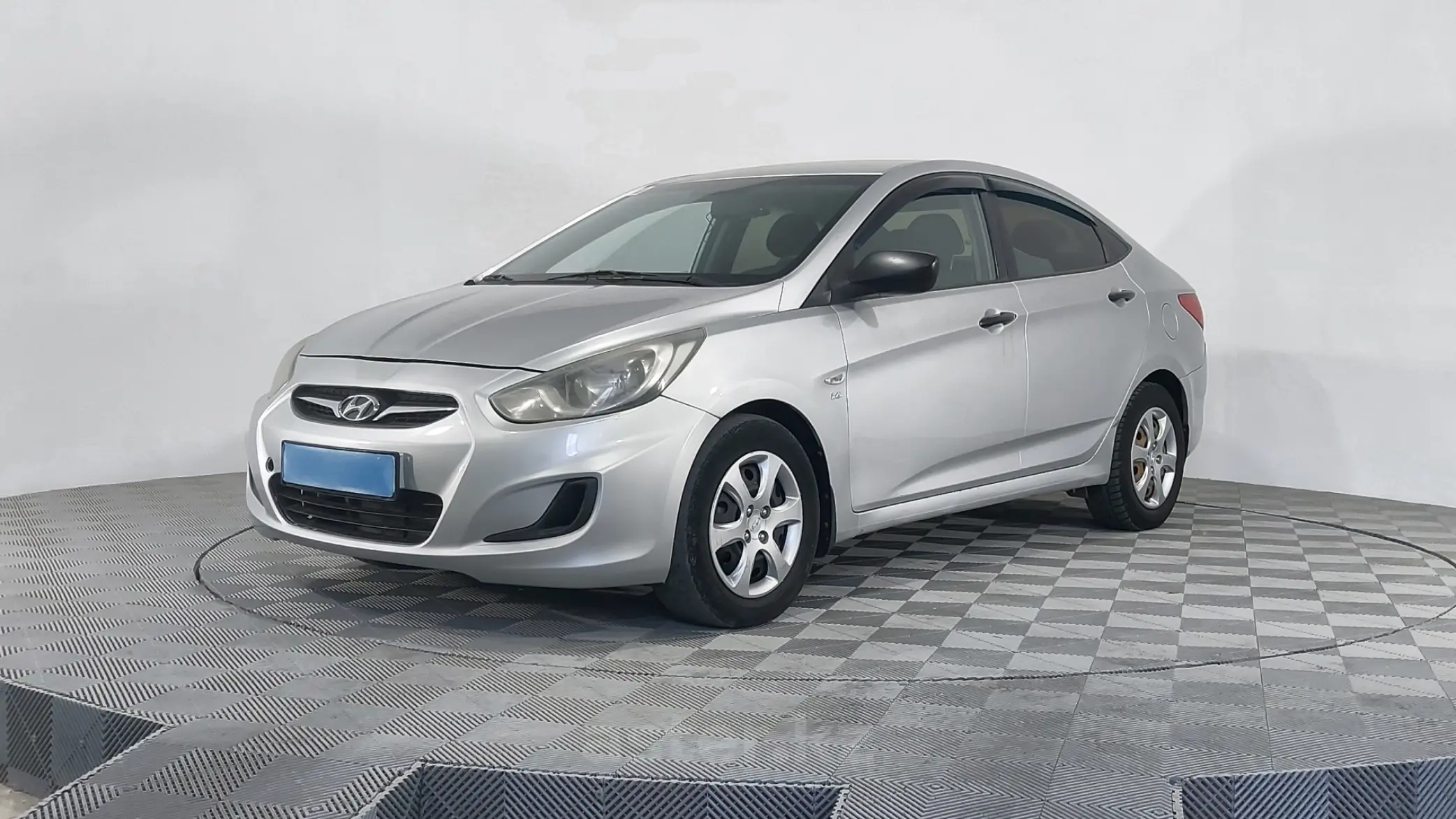 Hyundai Accent 2012