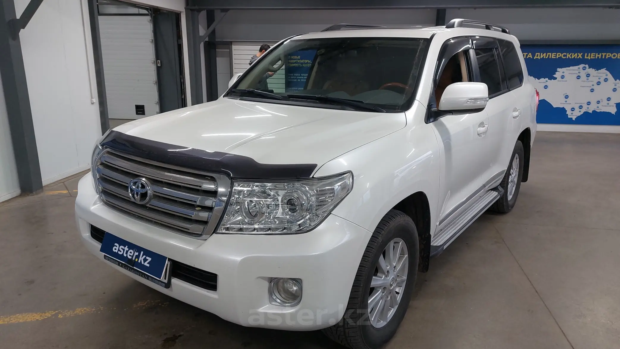 Toyota Land Cruiser 2012