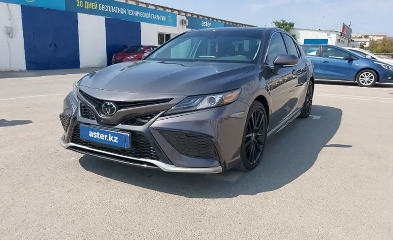 Toyota Camry 2022 года за 18 000 000 тг. в Актау