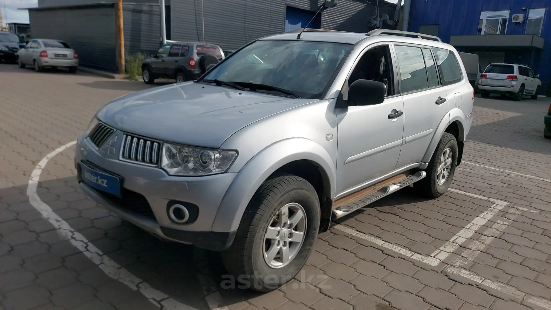 Mitsubishi Pajero Sport 2010