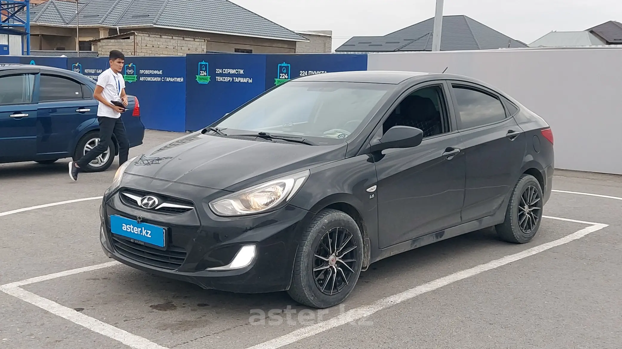 Hyundai Accent 2012