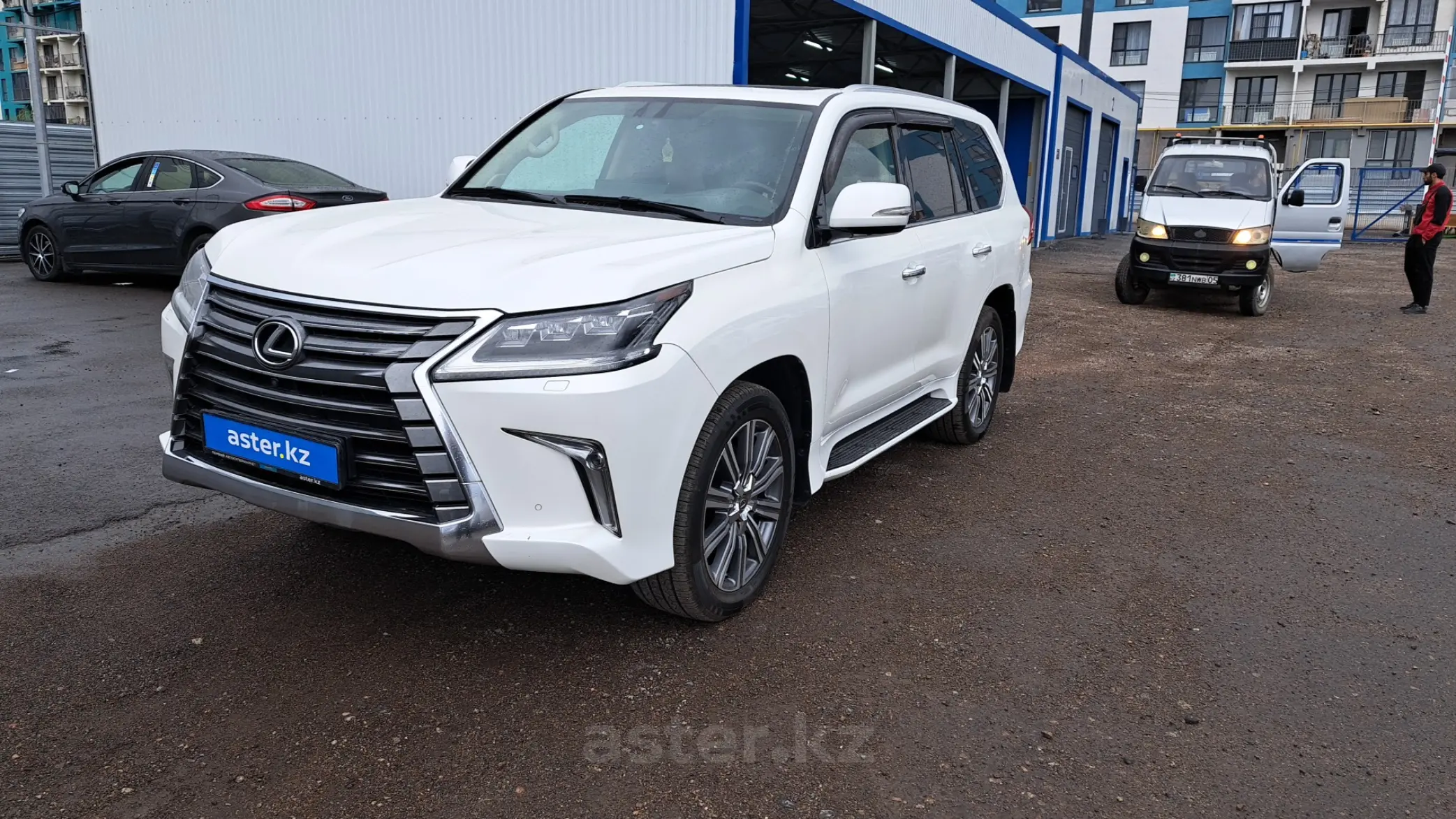 Lexus LX 2016