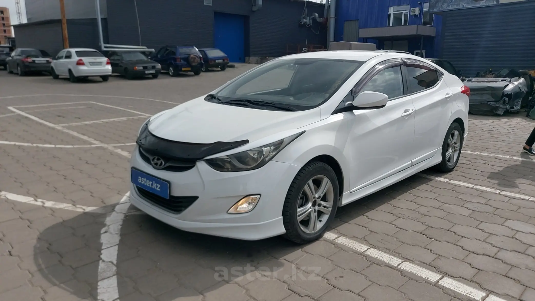 Hyundai Elantra 2012