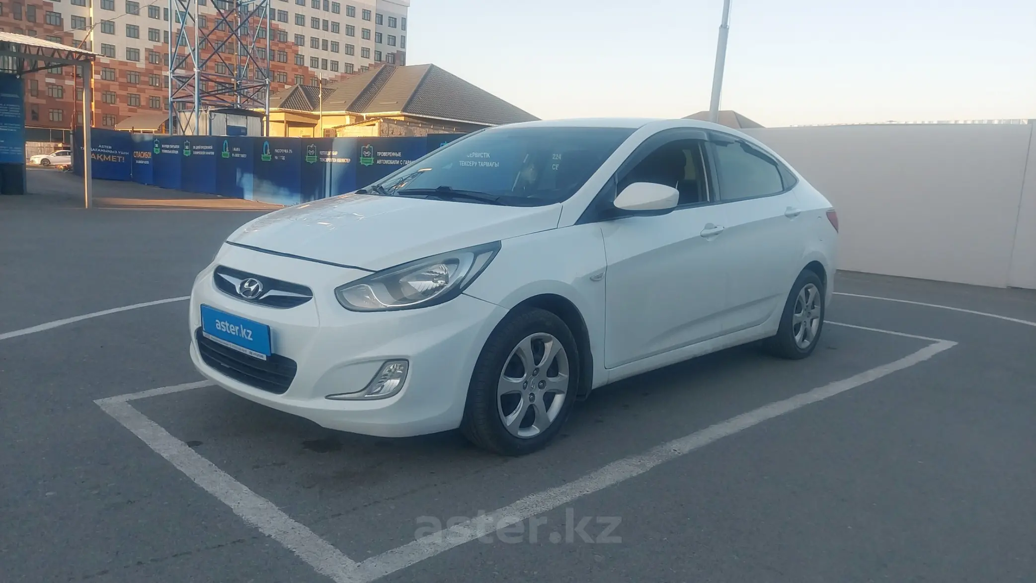 Hyundai Accent 2013