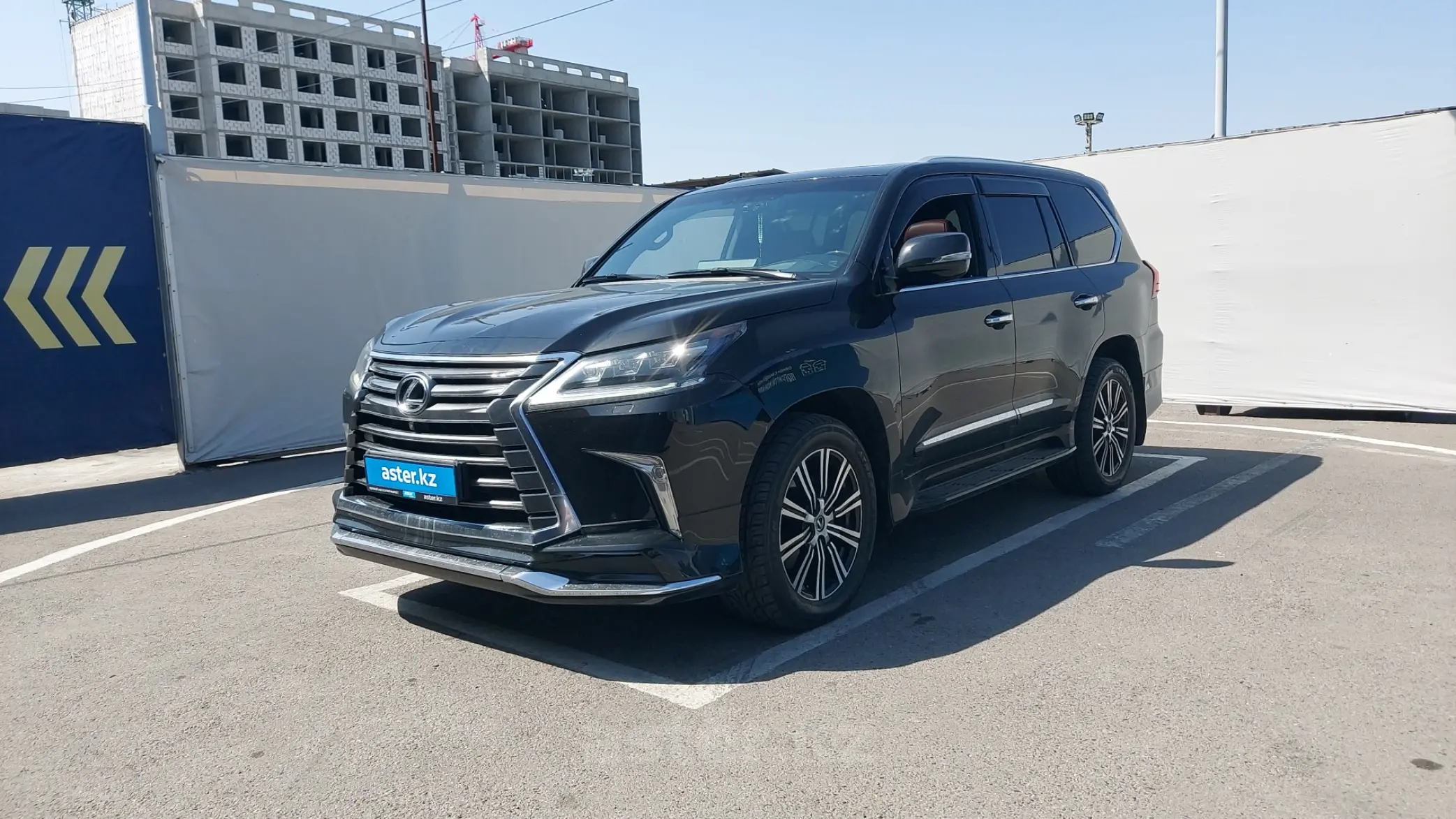 Lexus LX 2016