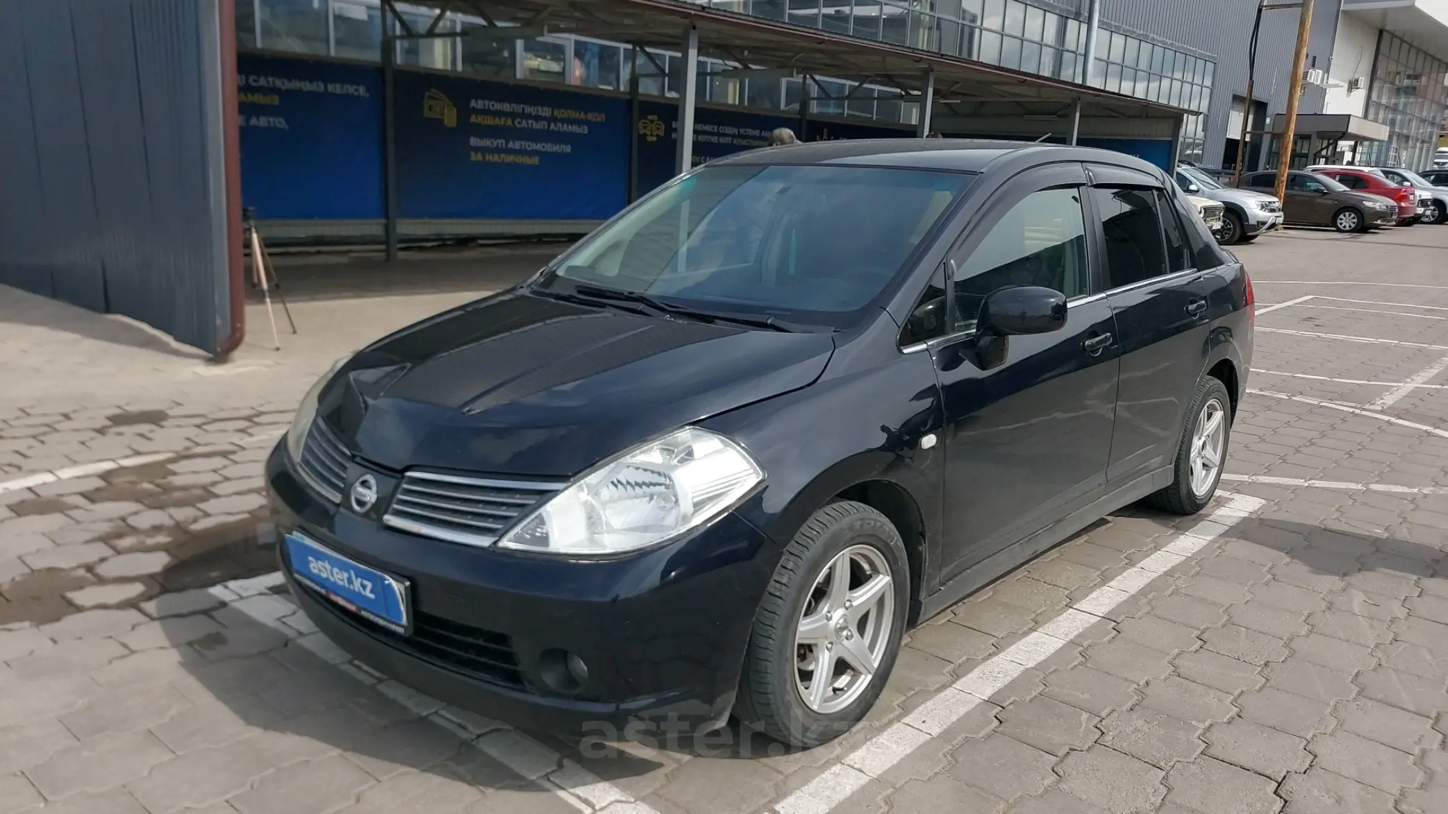 Nissan Tiida 2007