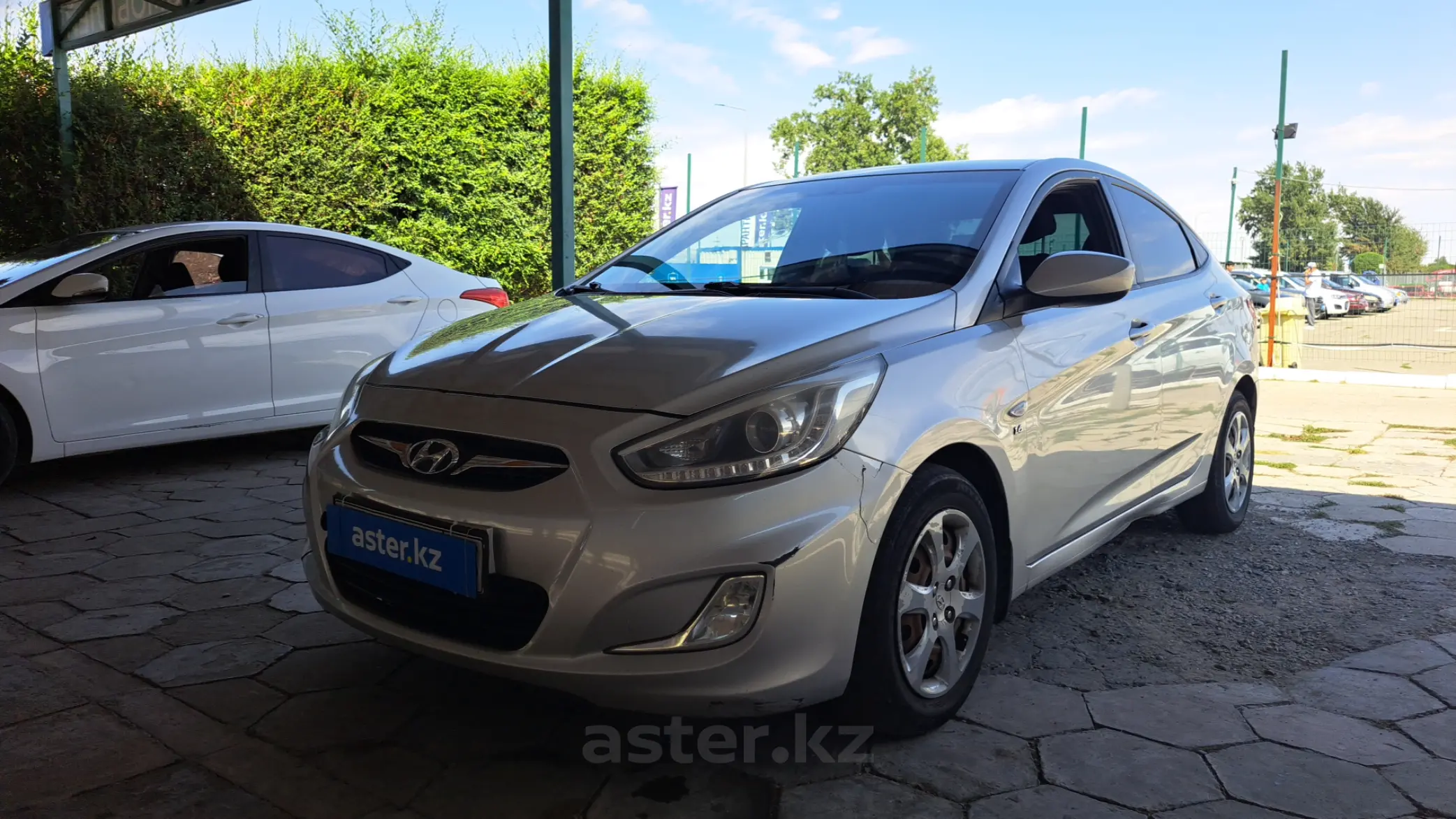 Hyundai Accent 2014