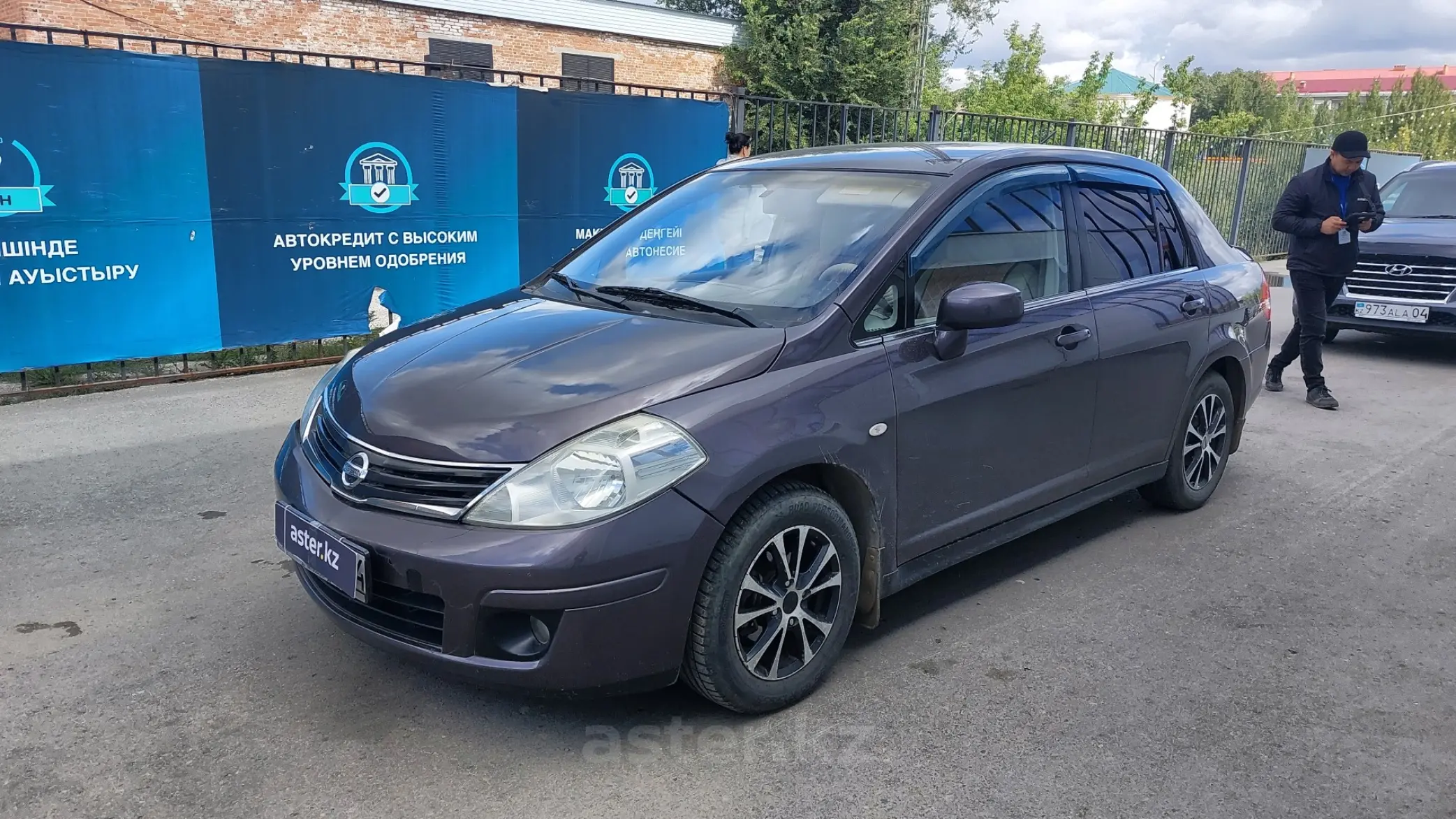 Nissan Tiida 2009