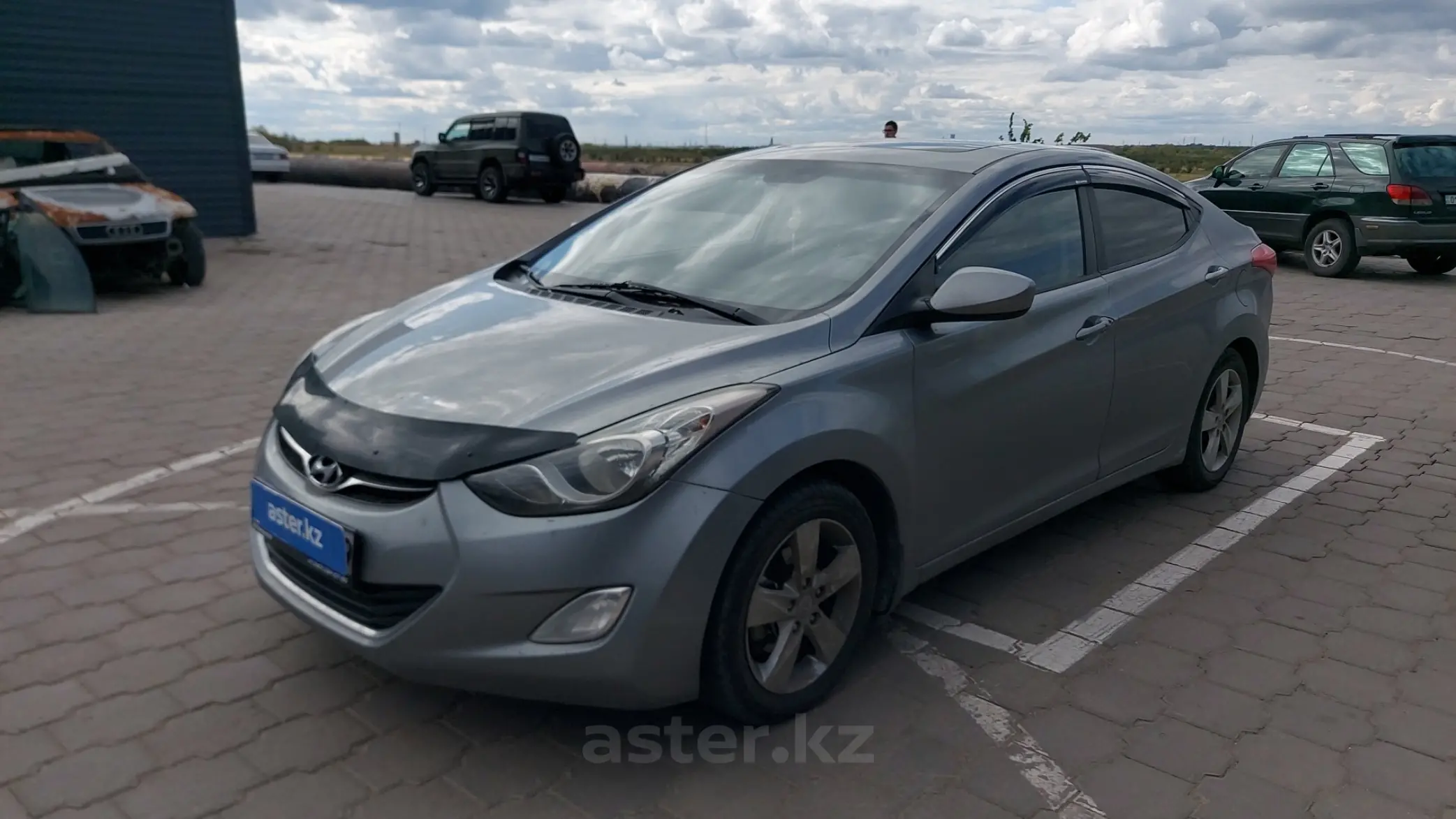 Hyundai Elantra 2013