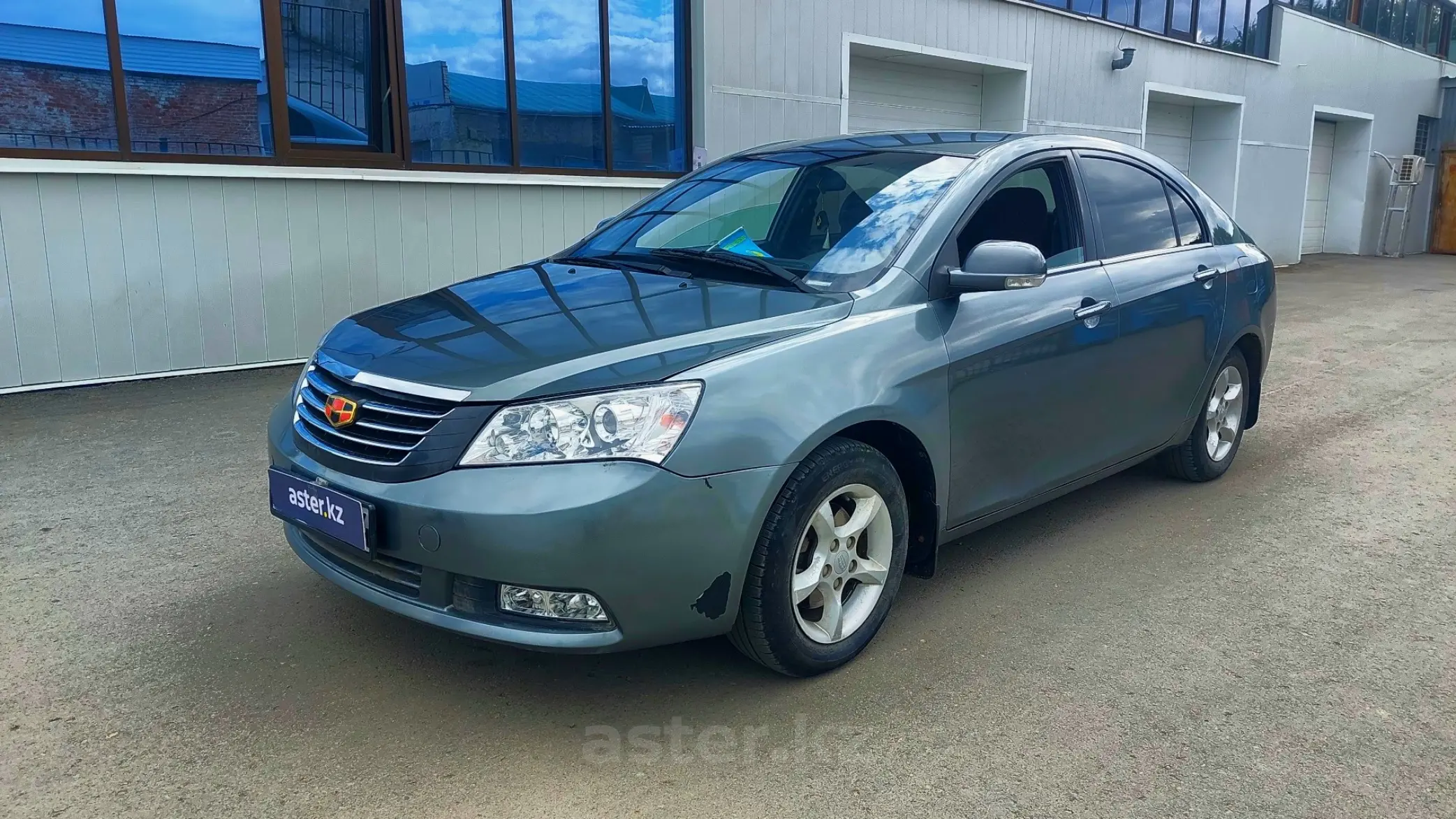 Geely Emgrand EC7 2015