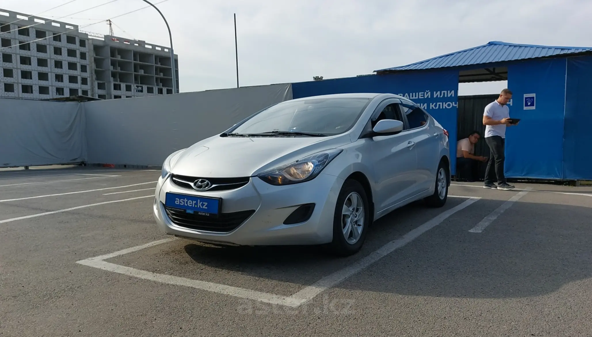 Hyundai Elantra 2012