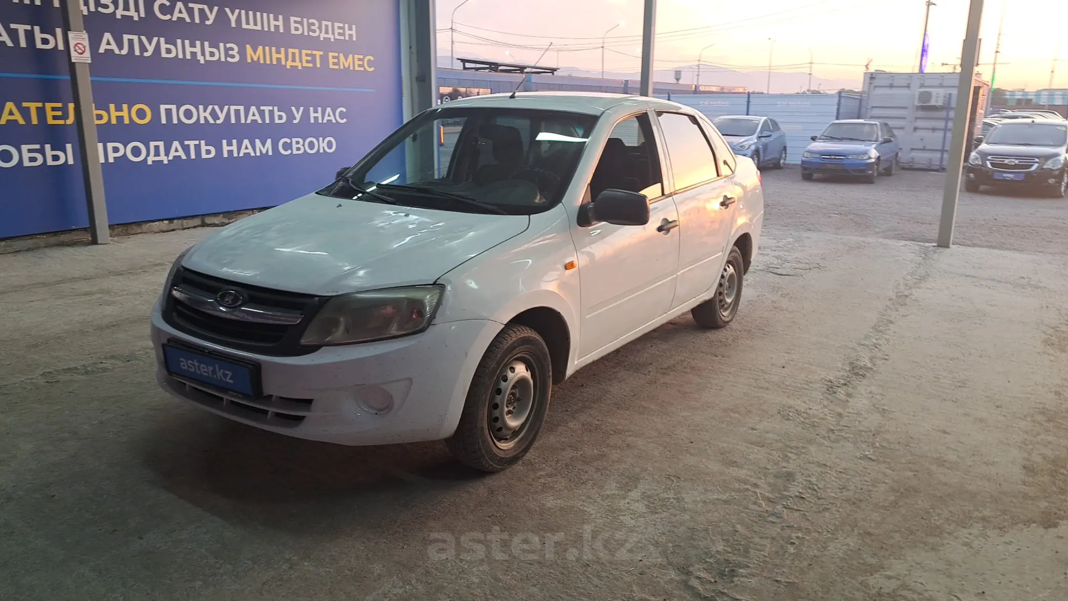 LADA (ВАЗ) Granta 2013