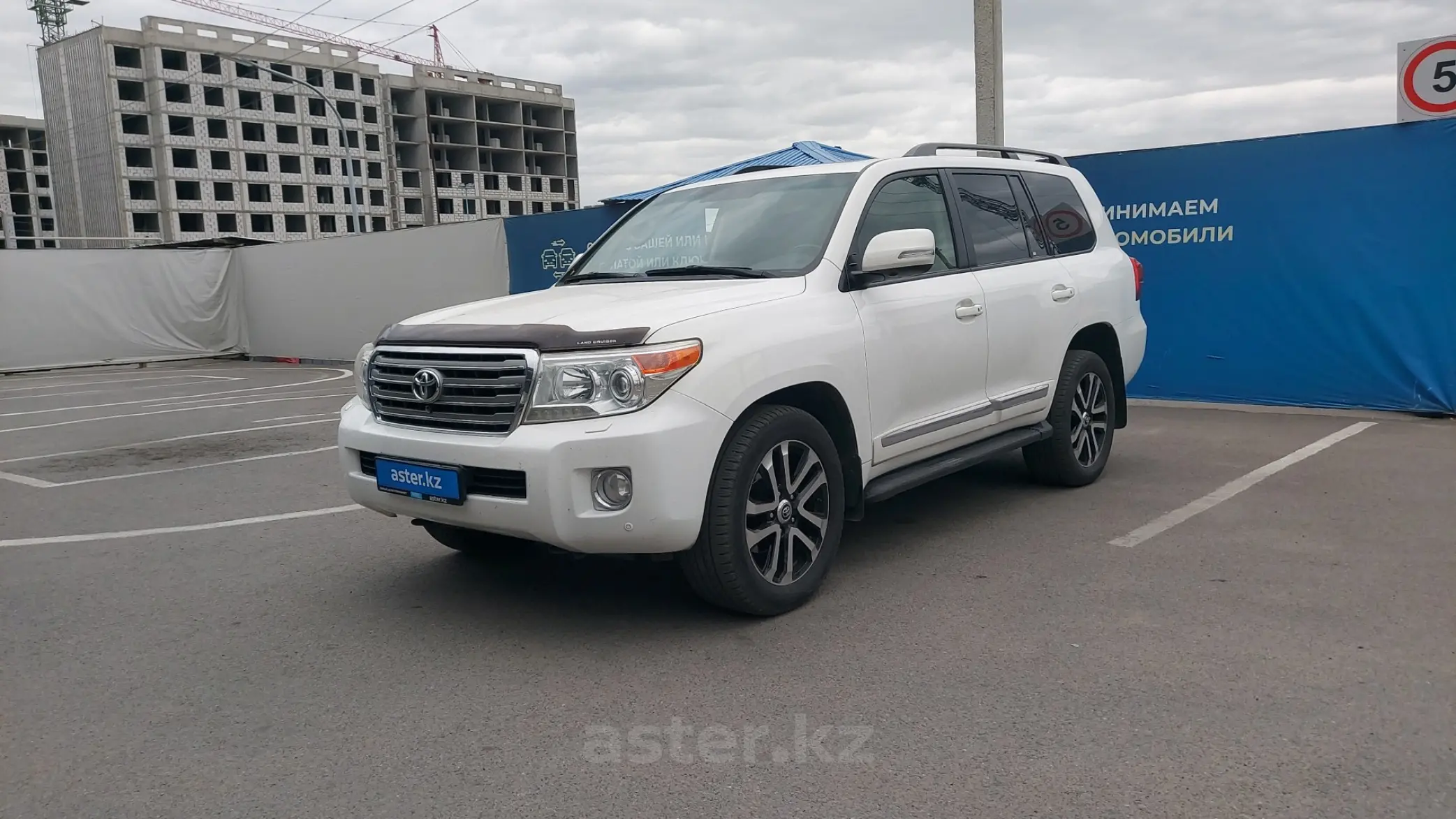 Toyota Land Cruiser 2014