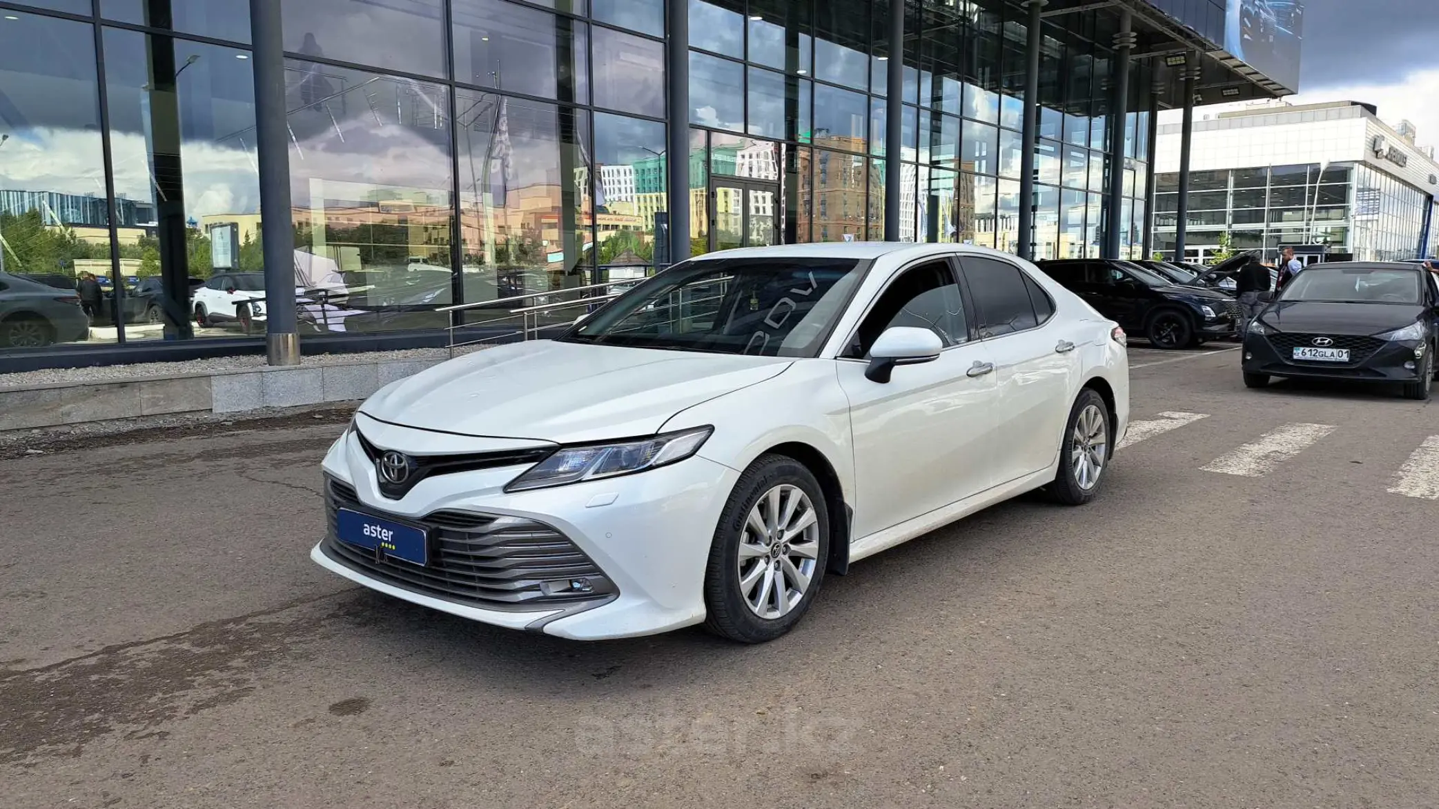 Toyota Camry 2019