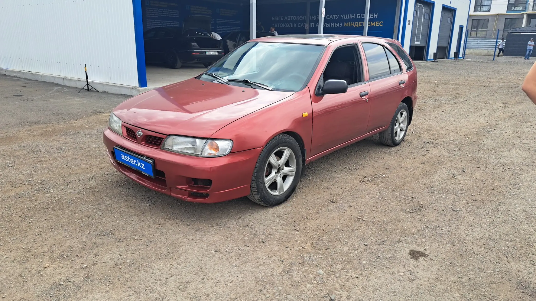 Nissan Almera 1996