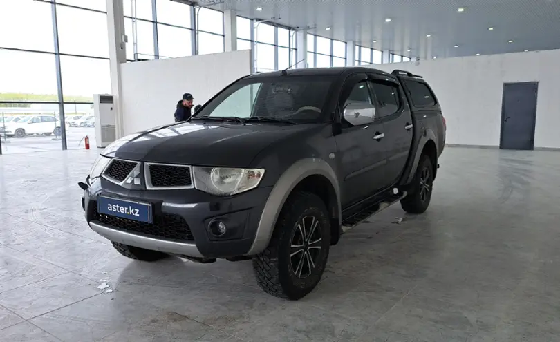 Mitsubishi L200 2012 года за 9 000 000 тг. в Петропавловск