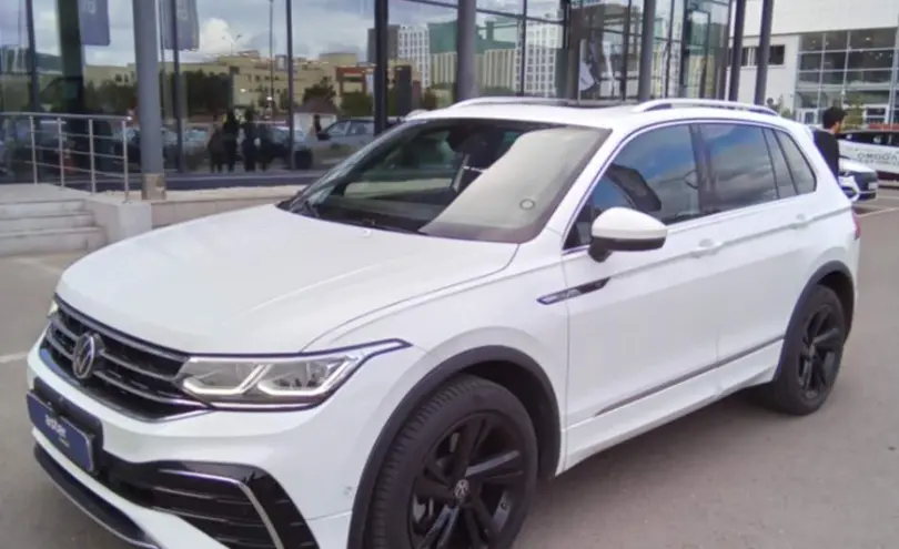 Volkswagen Tiguan 2021 года за 20 000 000 тг. в Астана