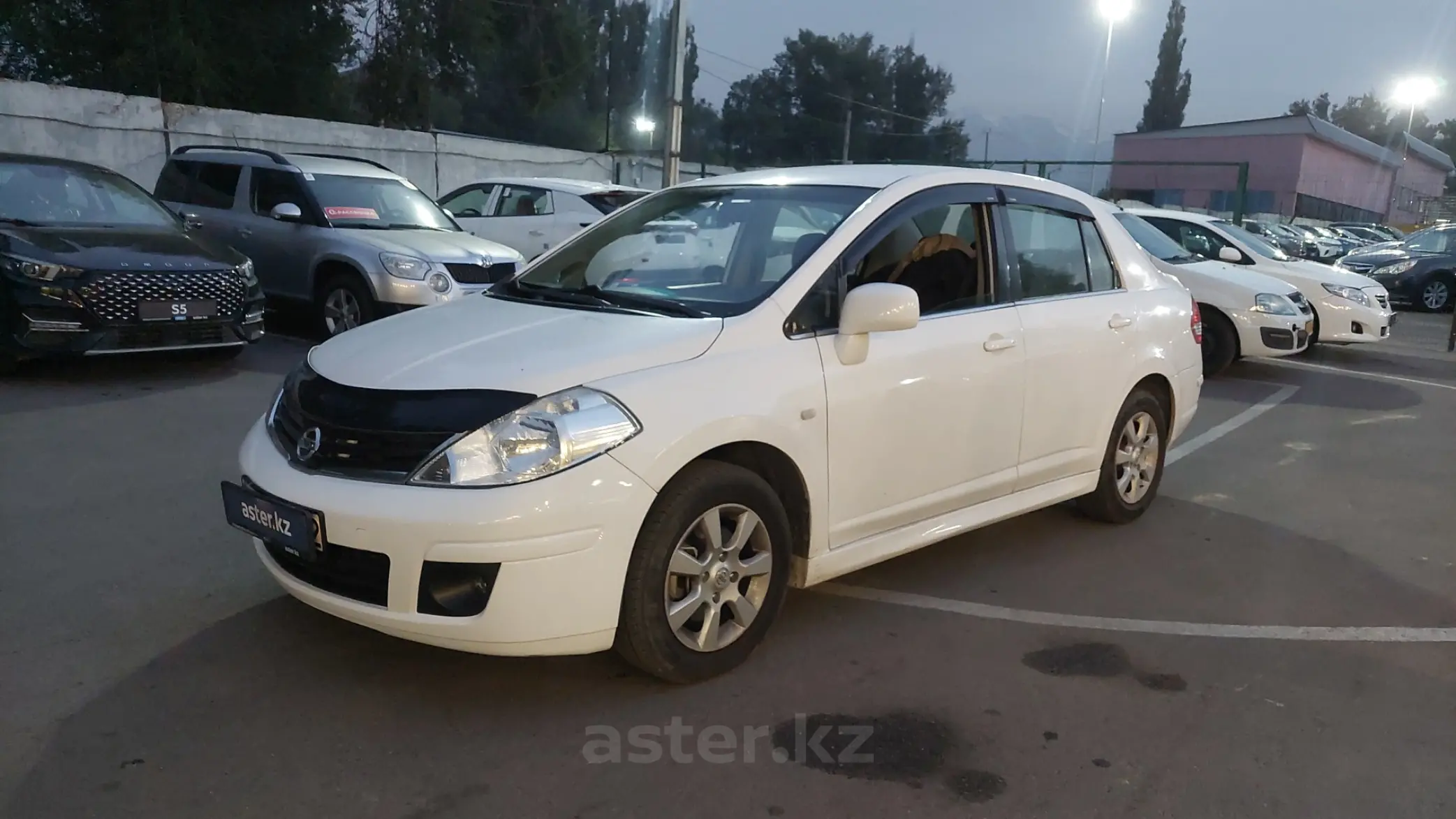 Nissan Tiida 2011