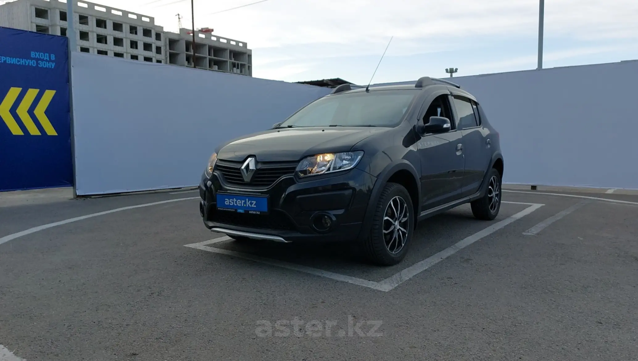 Renault Sandero 2015