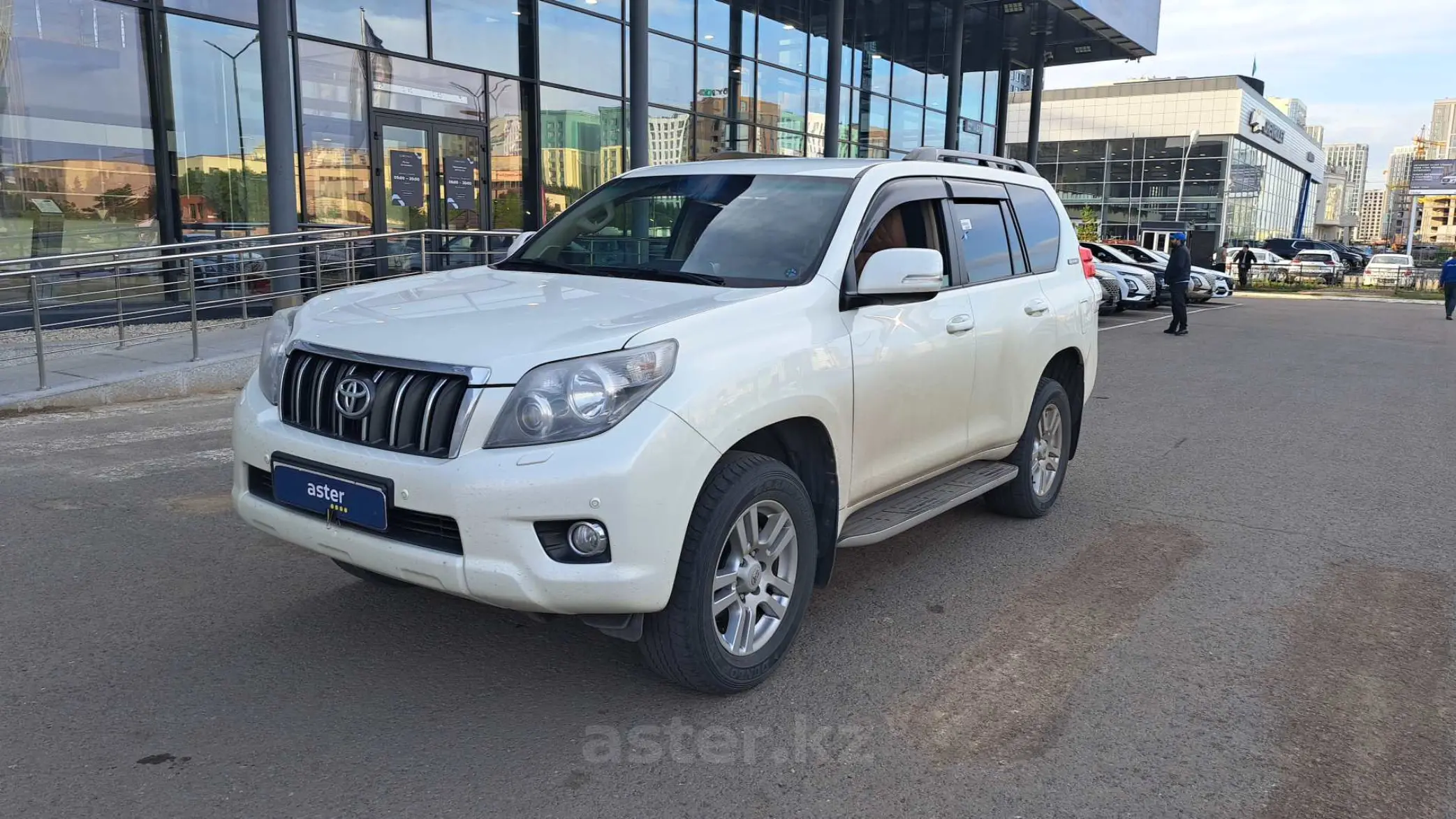 Toyota Land Cruiser Prado 2012