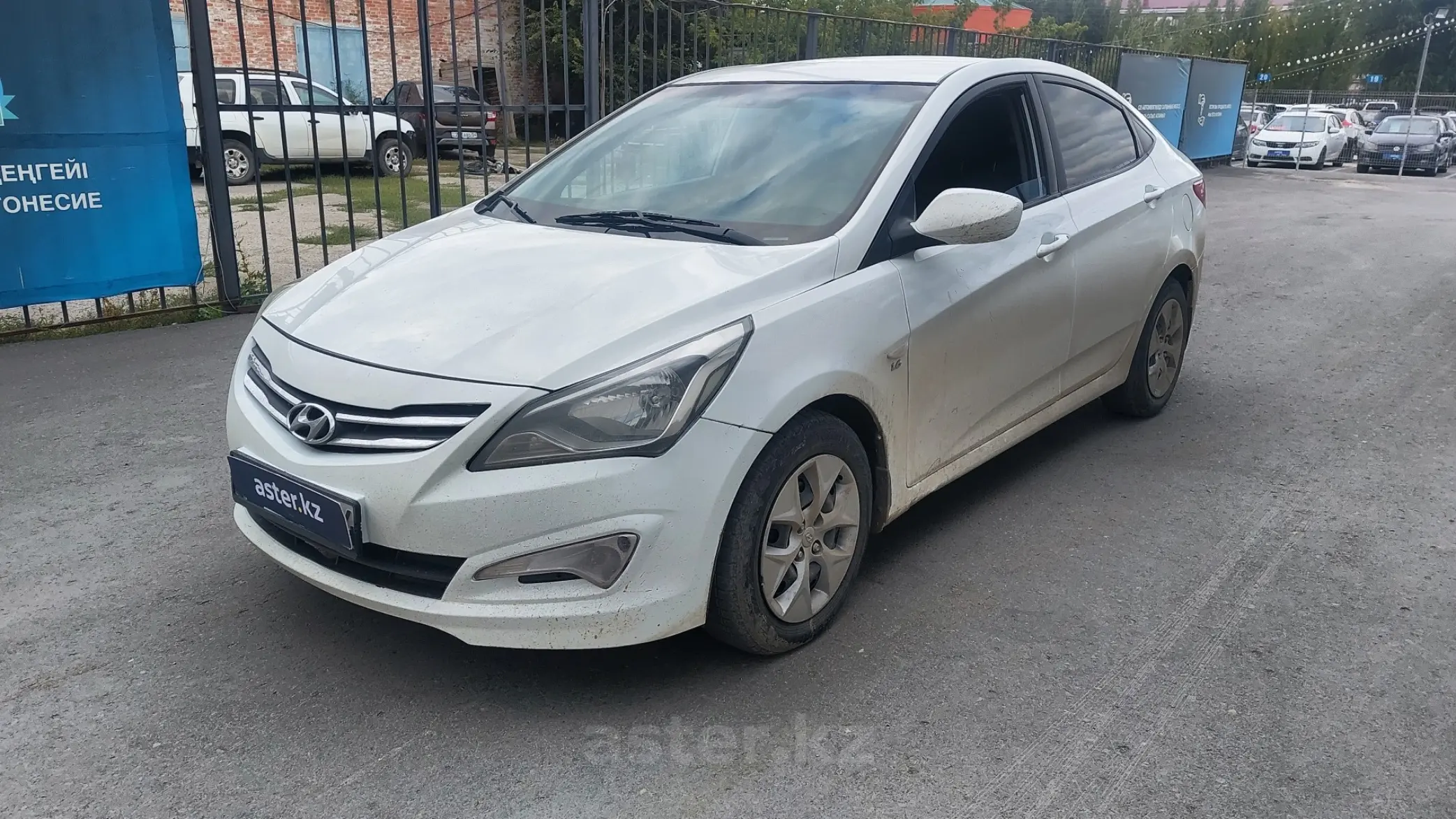 Hyundai Accent 2015